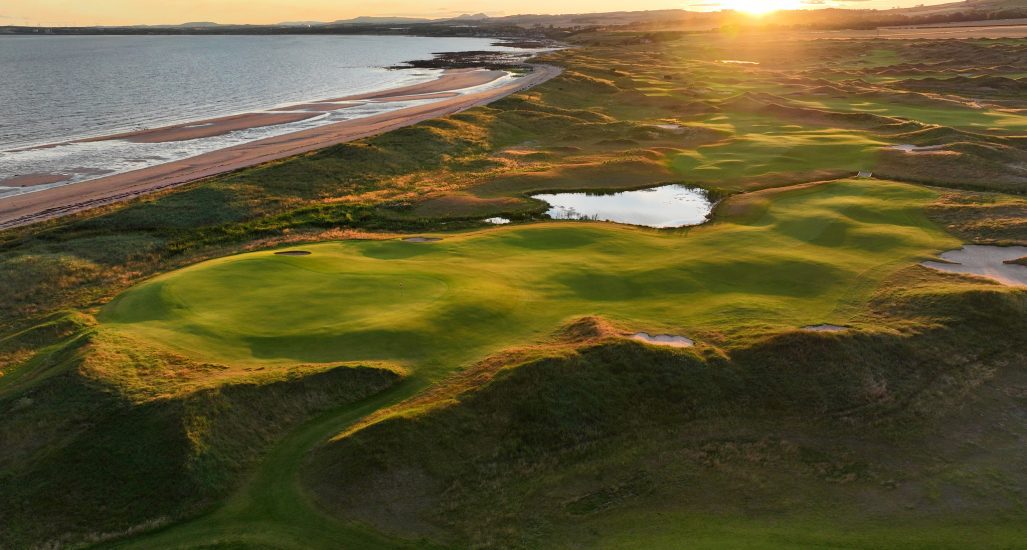 Aerial shot of 10th green at Dumbarnie Links